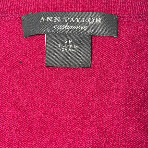 Ann Taylor Cashmere Magenta Pink Sweater - Picture 7 of 9